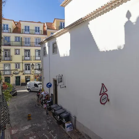 דירה Charming In Bairro Alto 87 By Lovelystay