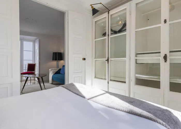 Charming In Bairro Alto 87 By Lovelystay *